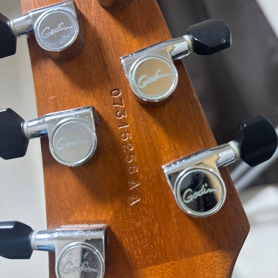 Godin LGXT エレキギター ブルー ギグバッグ付き ピエゾ出音不良あり。