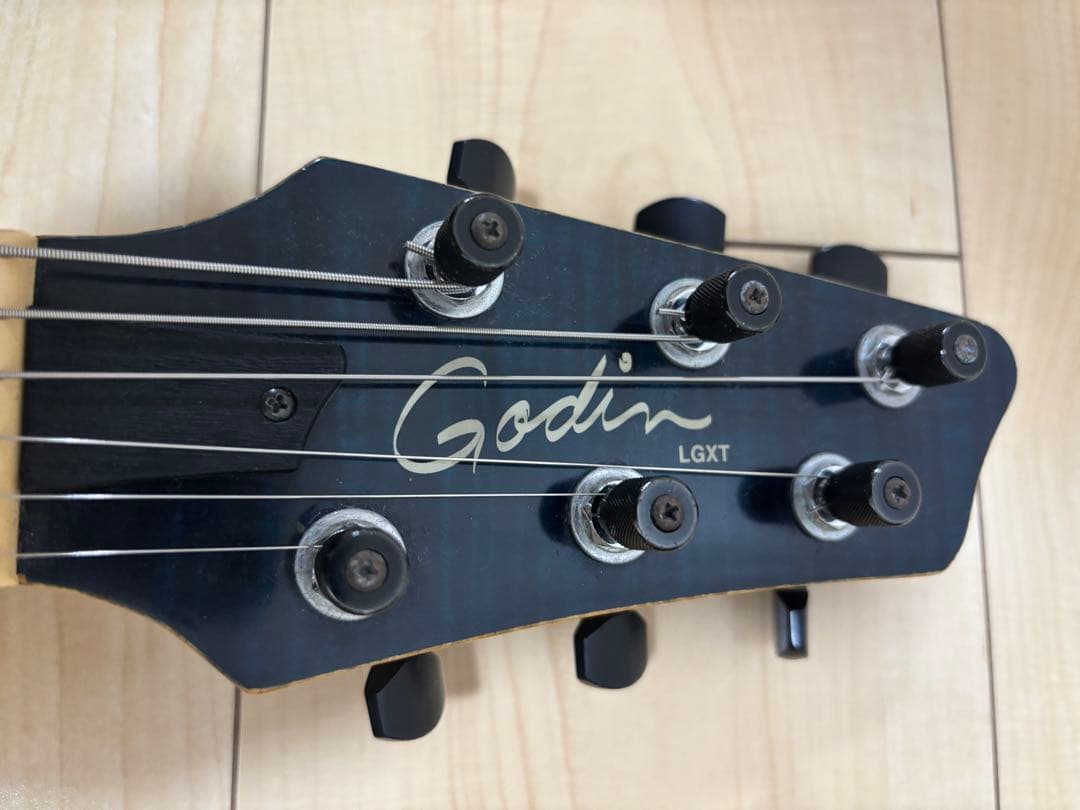 Godin LGXT エレキギター ブルー ギグバッグ付き ピエゾ出音不良あり。