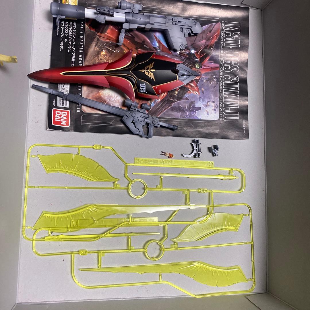 バンダイMGシナンジュプラモデル完成品