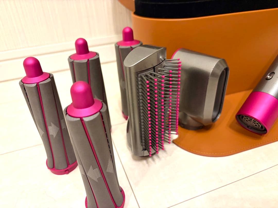 Dyson エアラップスタイラー　ボリュームシェイプほぼ未使用