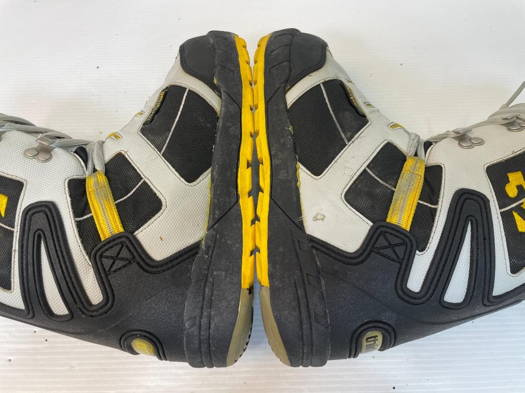 ◆ スノーボード ブーツ thirtytwo TARIFF 約 26.5 cm