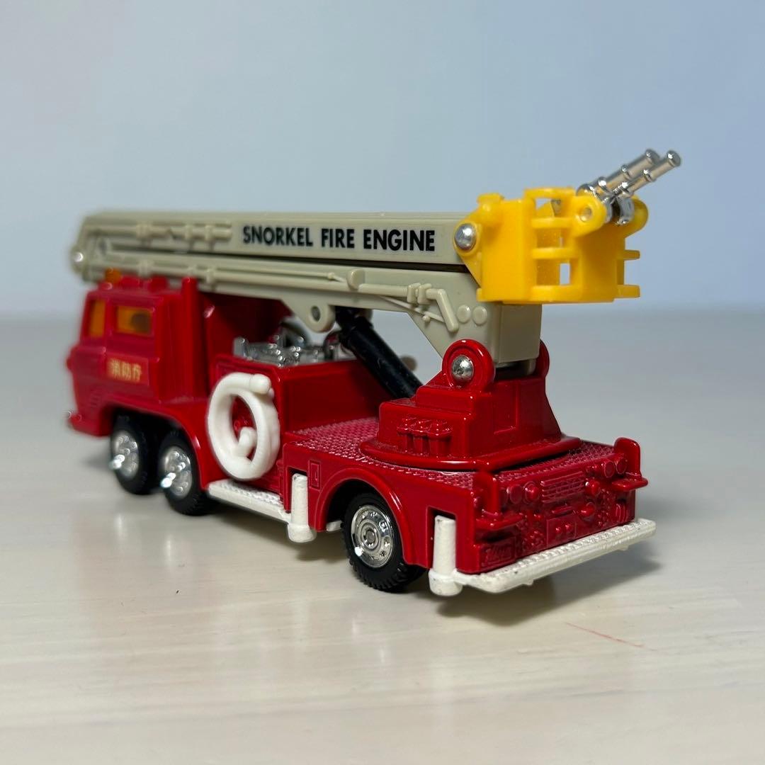 トミカダンディ　日野　シュノーケル　消防車