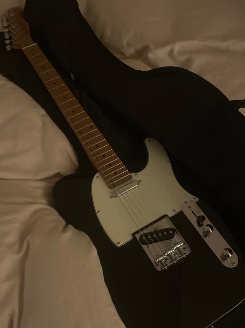 エレキギター ブラック