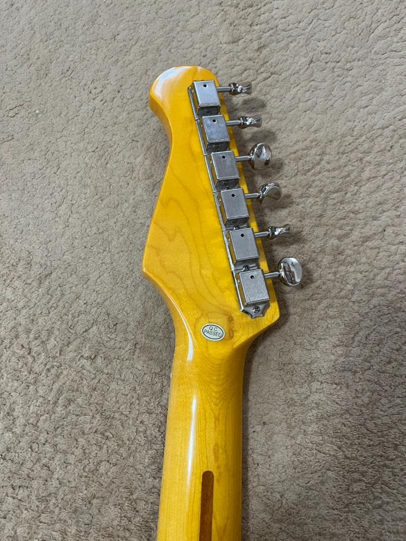 （ダイナマン）ドナー シンライン ホロウボディ bigsbyタイプ