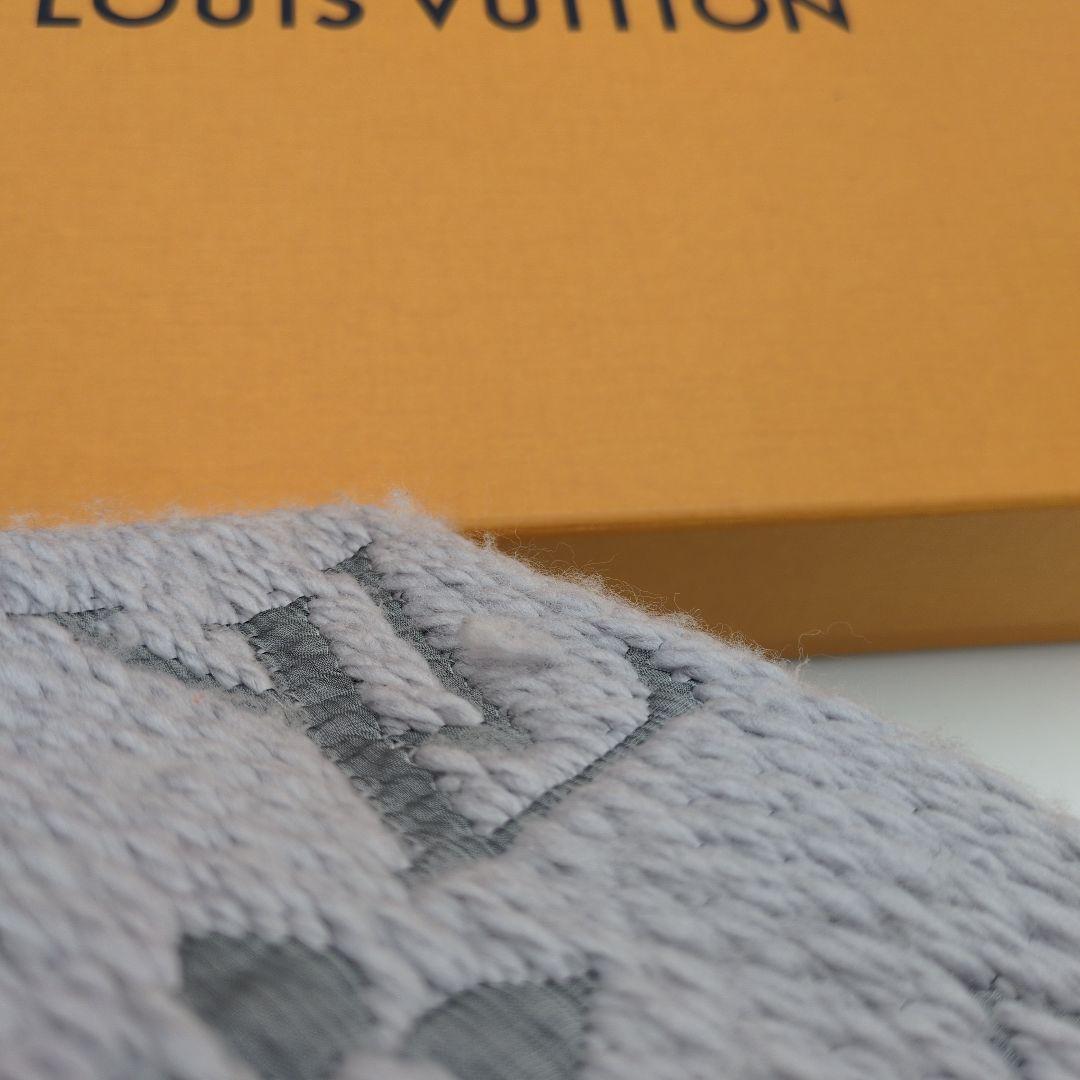 LOUIS VUITTONルイヴィトン＊モノグラム マフラー / ストール