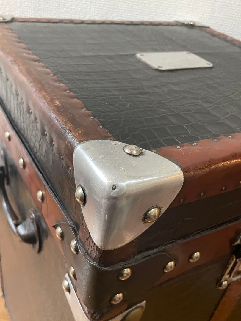 イギリスアンティーク　クロコのボックス