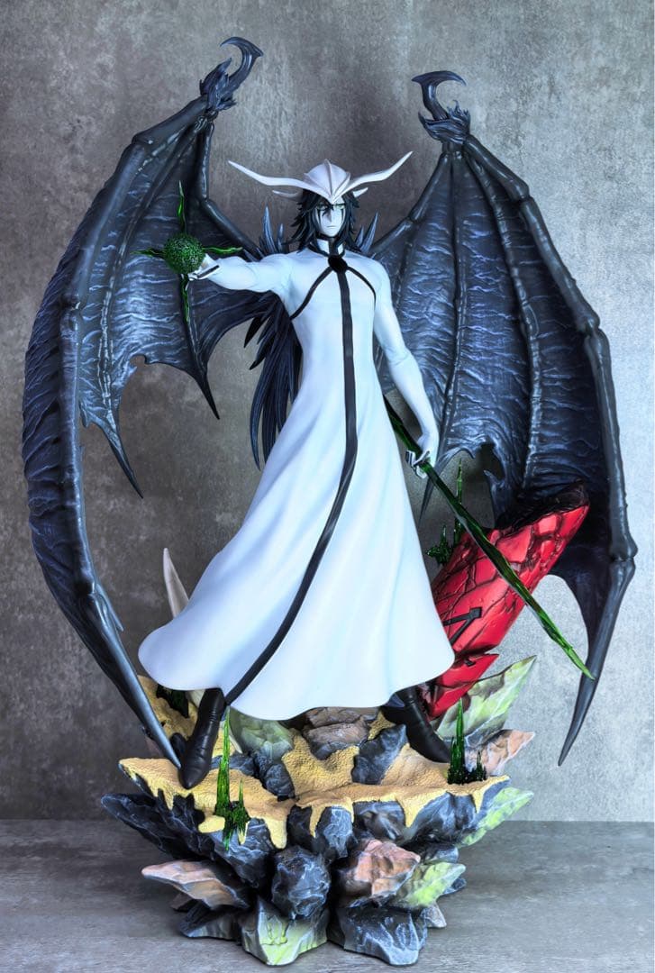 ブリーチ　ウルキオラ・シファー　黒翼大魔　ガレージキッド　フィギュア　完成品