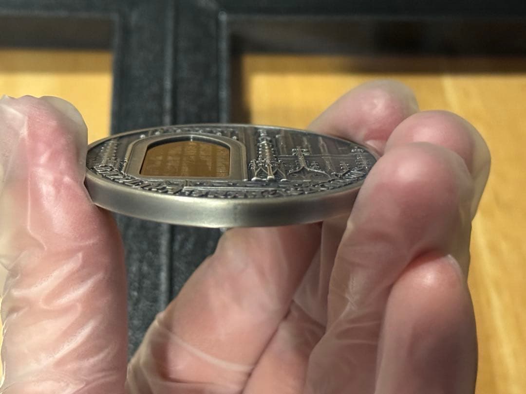 【Qちゃん】聖フランシス教会　ステンドグラスデザインの銀貨