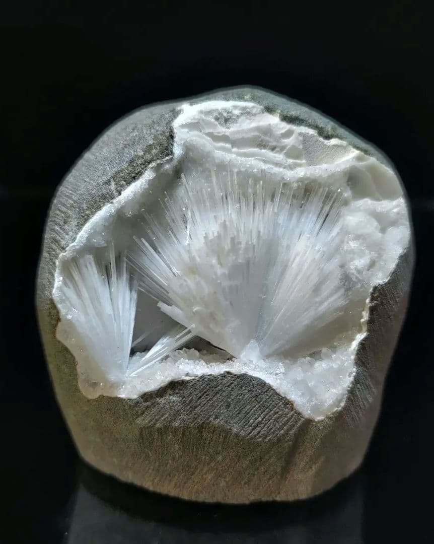 スコレサイト インド産 鉱石 鉱物 ミネラル 標本 原石 母岩付き