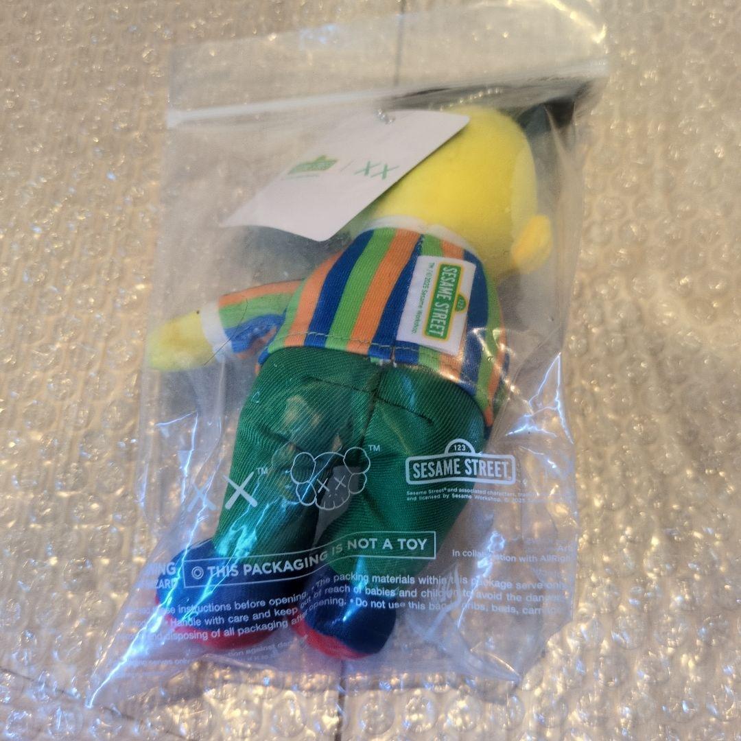 KAWS 　セサミストリート　ウォーターパレード　5体セット