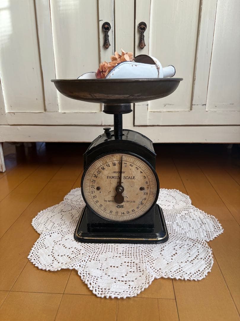 優子ママ様御専用　英国アンティーク　SALTER キッチンスケール　No.48