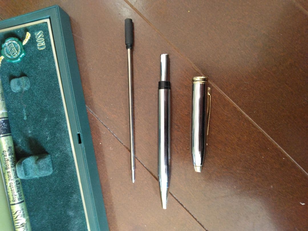 CROSS タウンゼント メダリスト 旧ロゴ