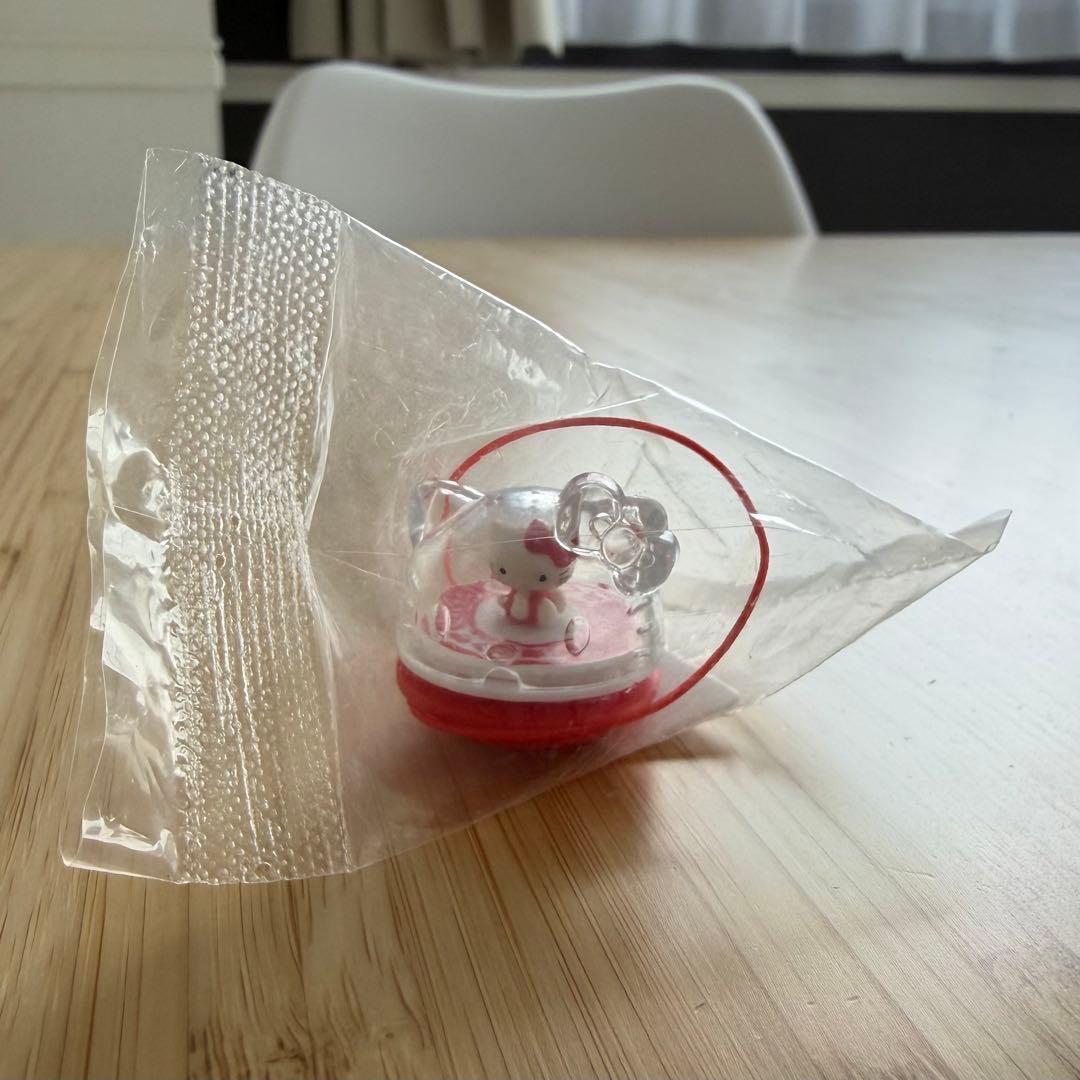 ※1/5発送※【激レア】500コに1コ★くら寿司 ハローキティ in 鮮度くん