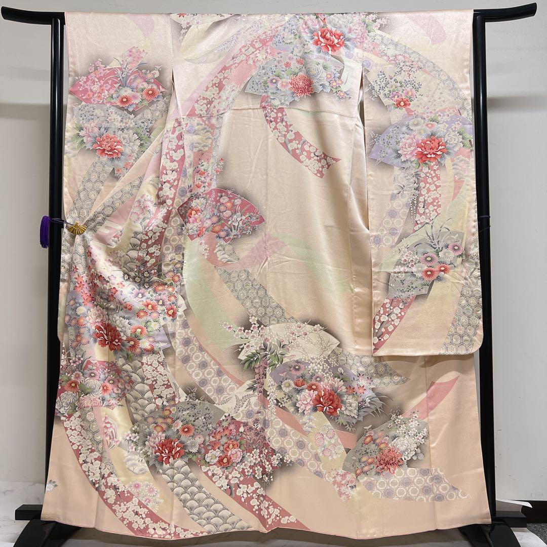 振袖　刺繍　牡丹　乱菊　霞　熨斗　花模様　成人式　着物　125tz