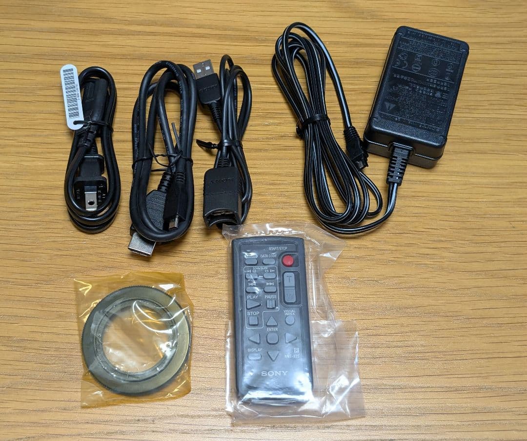 ソニー　SONY ビデオカメラ　HDR-CX630V　アクセサリーキット付き