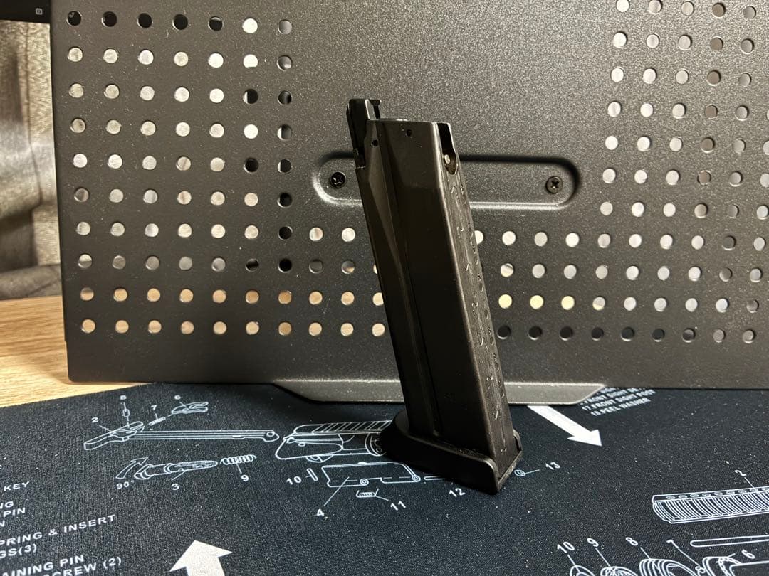 極美品 東京マルイ HK45タクティカル＋SureFire Replica