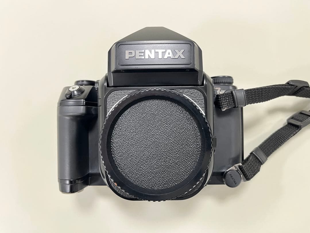 PENTAX67IIボディ(AEファインダー付き、純正ストラップ)美品