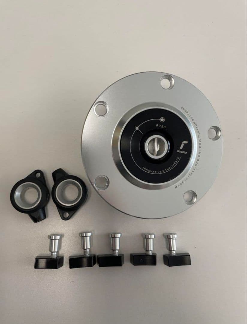 RIZOMA タンクキャップ　ディアベル　モンスター