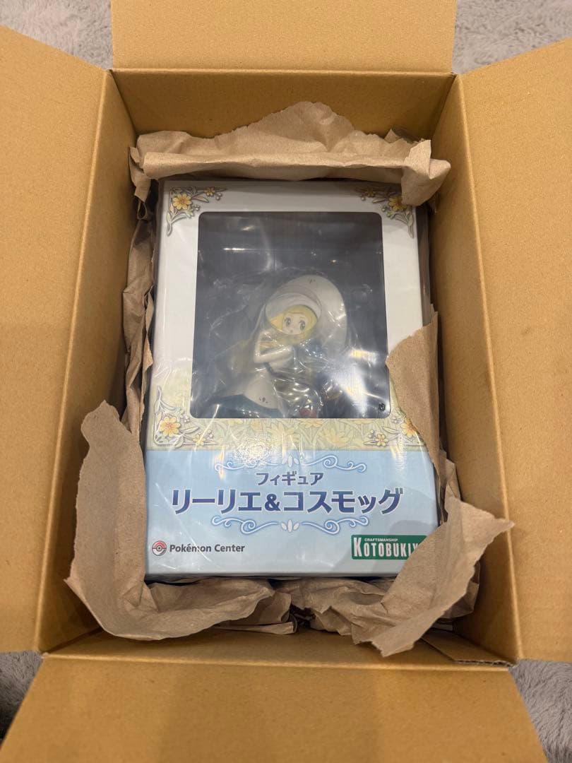 新品‼️Kotobukiya リーリエ＆コスモッグ フィギュア　ポケモンセンター