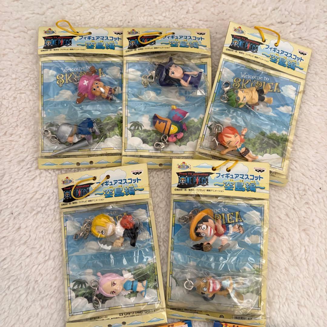 【新品】ワンピース　非売品　フィギュアマスコット　全4種編　貴重　レア