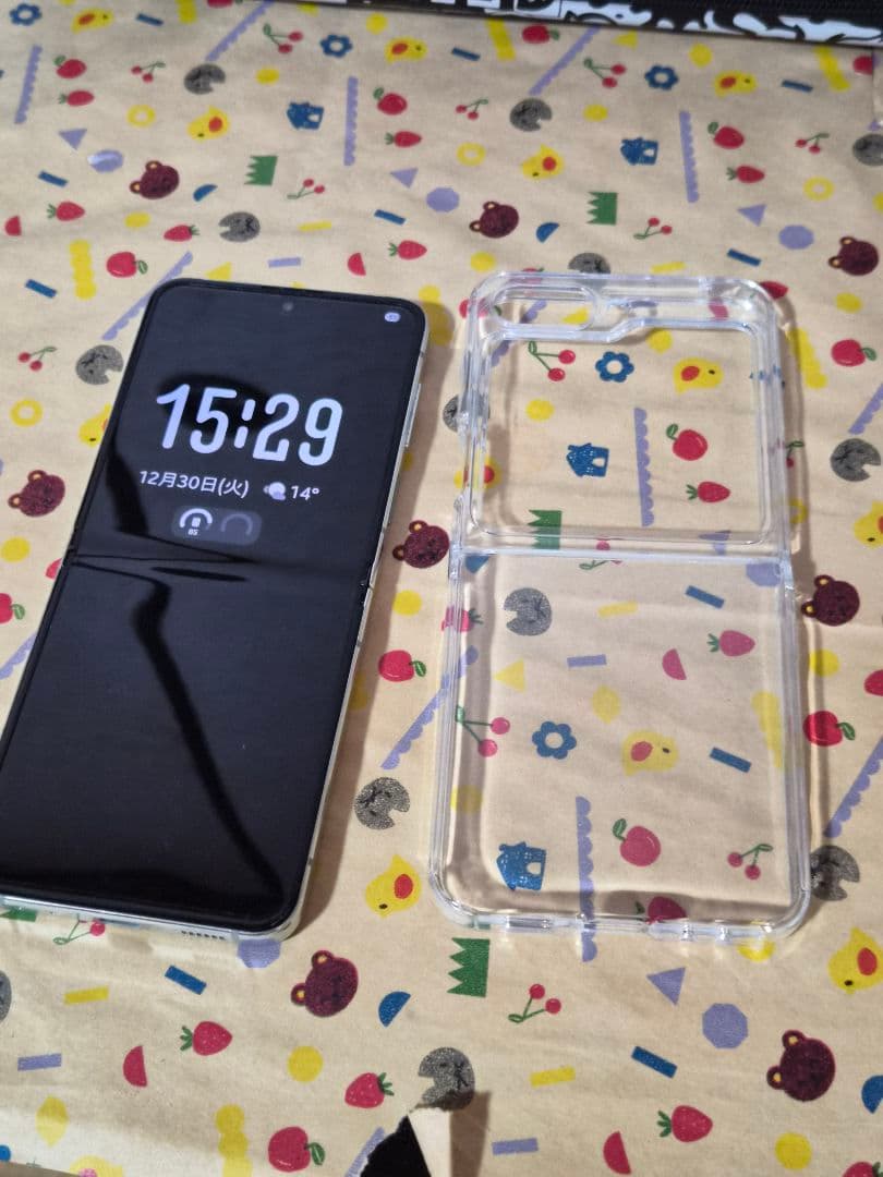 スマートフォン本体 Galaxy Z Flip5 256gb