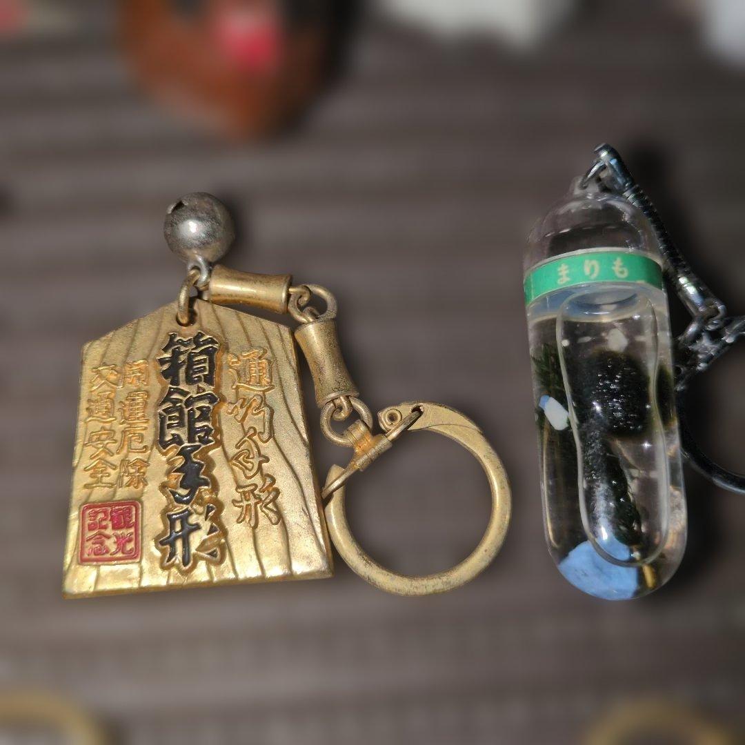 キーホルダー等まとめ売り　ご当地キーホルダー　龍剣キーホルダー　ピンバッジ　バラ