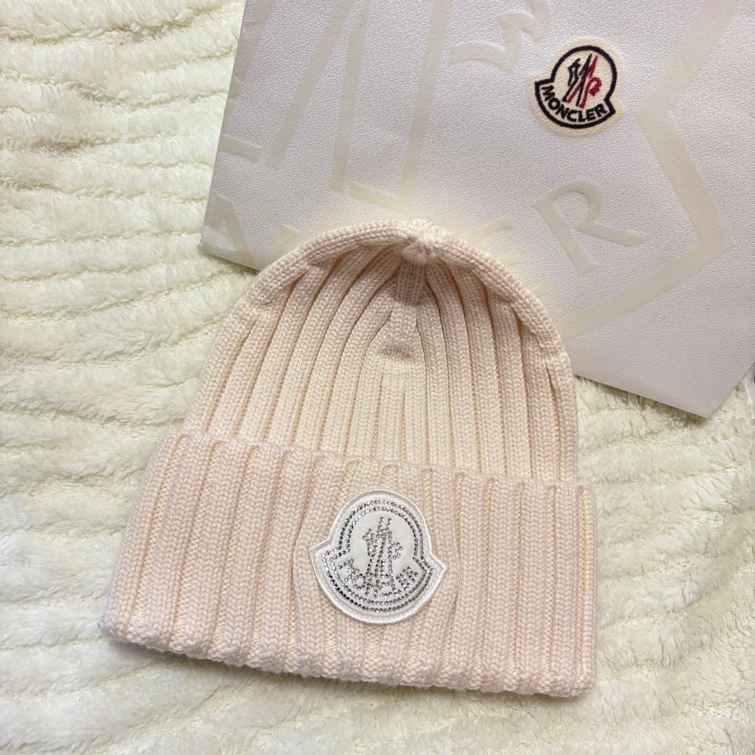 モンクレ　ニット帽　ビーニー　アイボリー　キラキラ