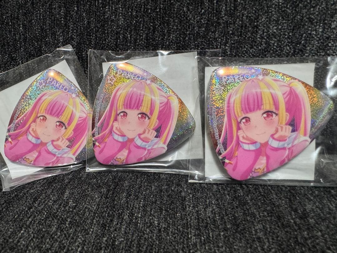 バンドリ パレオ たまみくじ ピック型ホロ缶バッジ3つセット