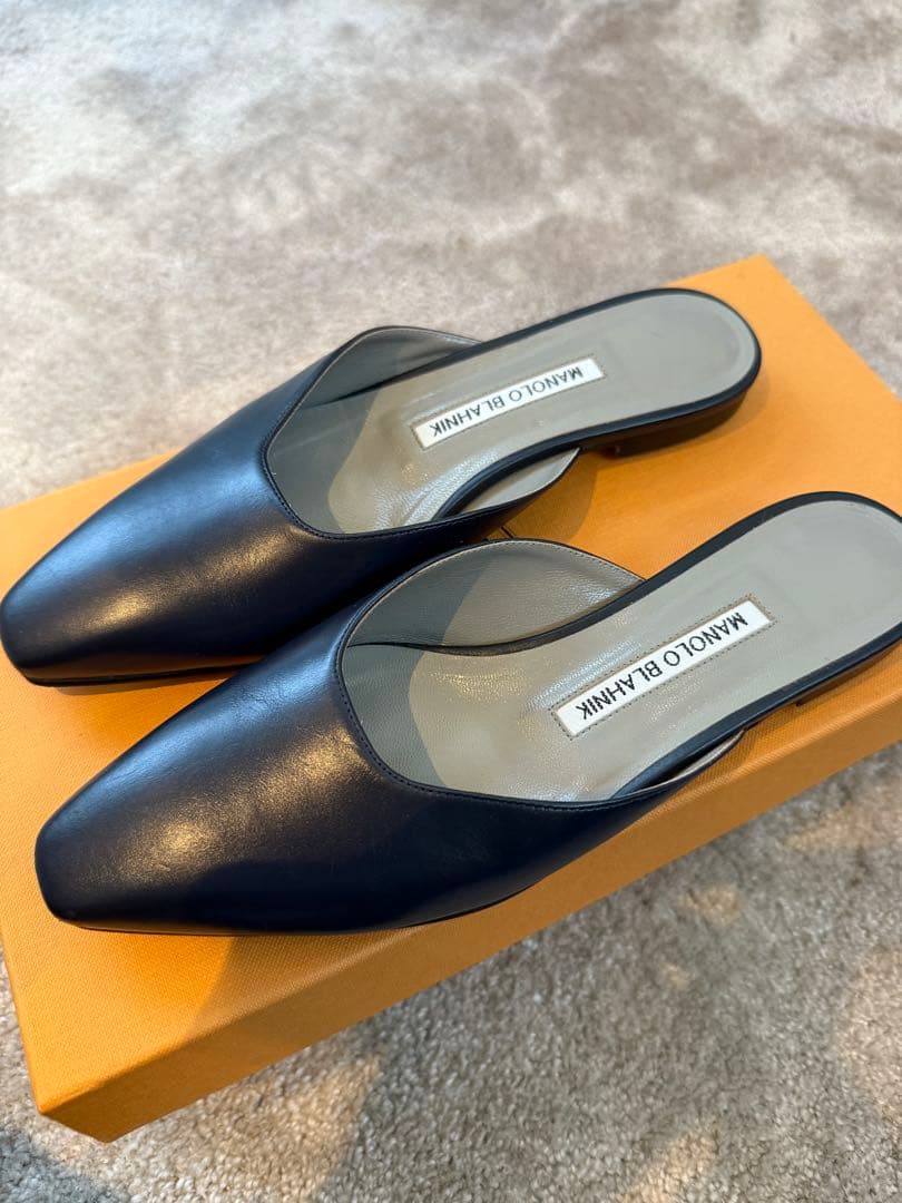 マノロブラニク ミュール 35ハーフ