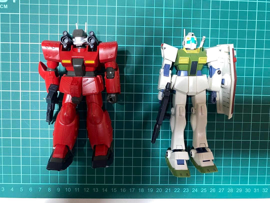 赤いガンダム　（ジークアクスSET）