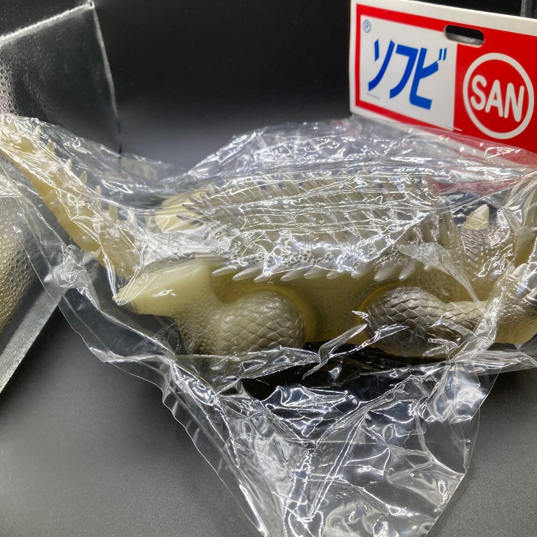 最終価格♡珍品♡ 未開封　未使用品　マルサンソフビ　アンギラス　蓄光版 約30㎝