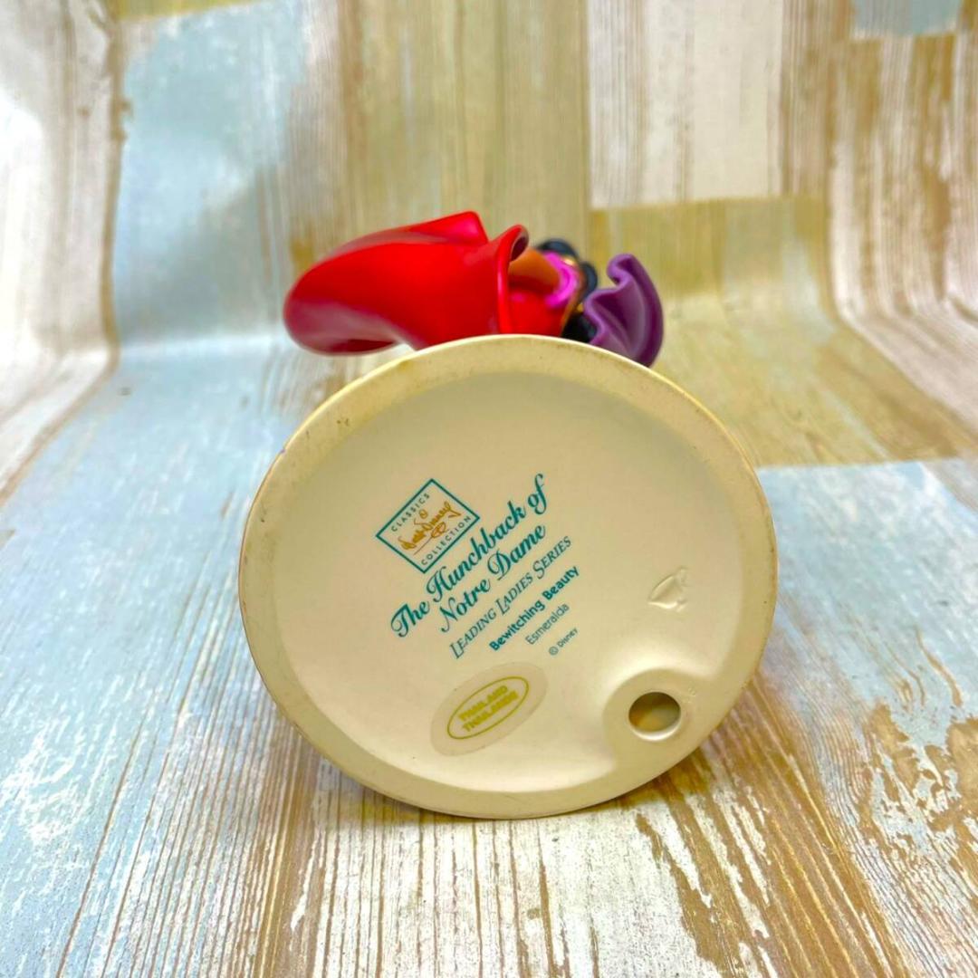 WDCC ノートルダムの鐘 エスメラルダ 陶器製 フィギュア ディズニー 訳あり