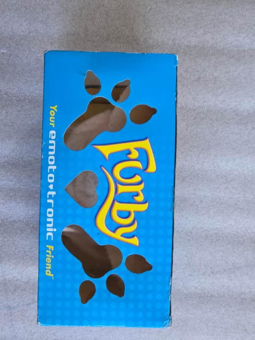 ファービー2（2005）英語・ホワイト系・未開封（箱ダメージあり）ピンク耳