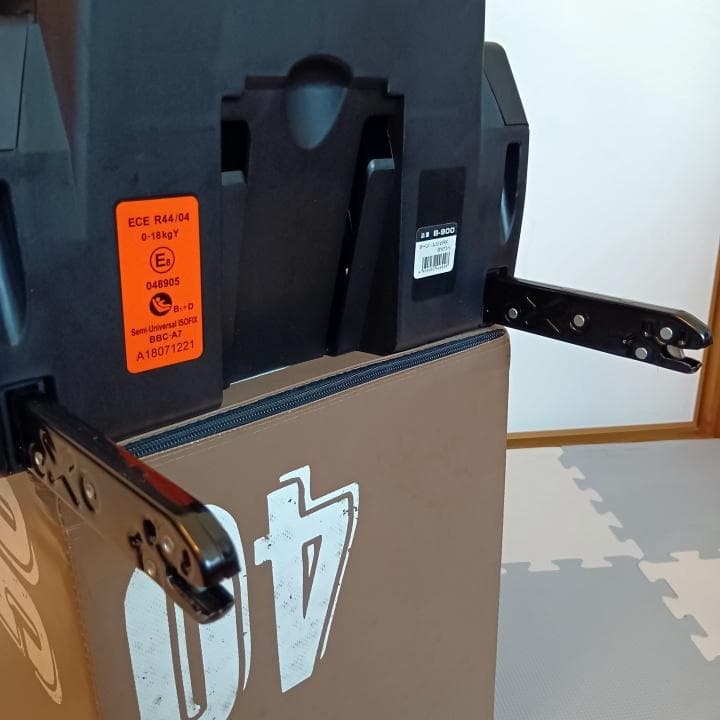 【美品✨】マムズキャリー チャイルドシート ターンレジェfix ヨ