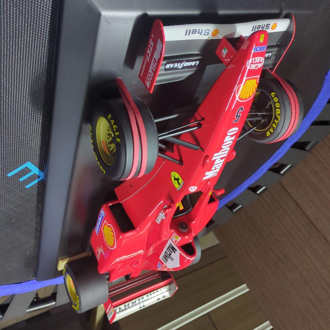 Ferrari F310 1/8スケールモデル
