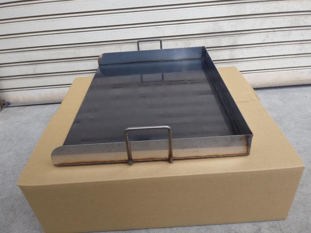 便利な持ちて付き　プロパンガス用　鉄板焼きグリドル　３辺フチ加工　お好み焼きそば