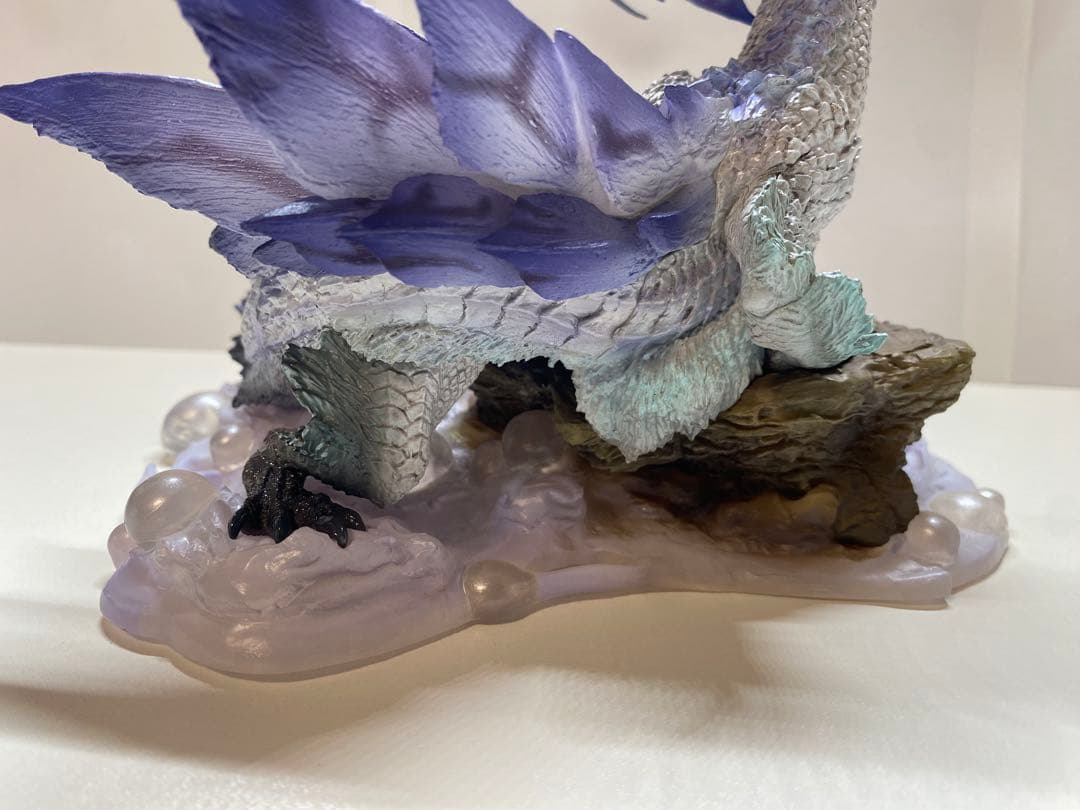 【クリエイターズモデル】焔狐竜 タマミツネ希少種　モンスターハンター　フィギュア