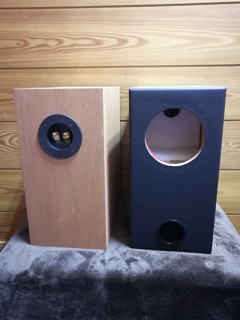 自作10cmスピーカー用エンクロージャー4段バスレフ型ペア