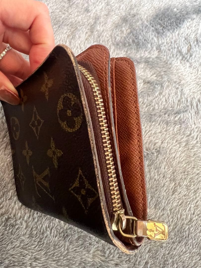 LOUIS VUITTON ルイヴィトン　折り財布　モノグラム