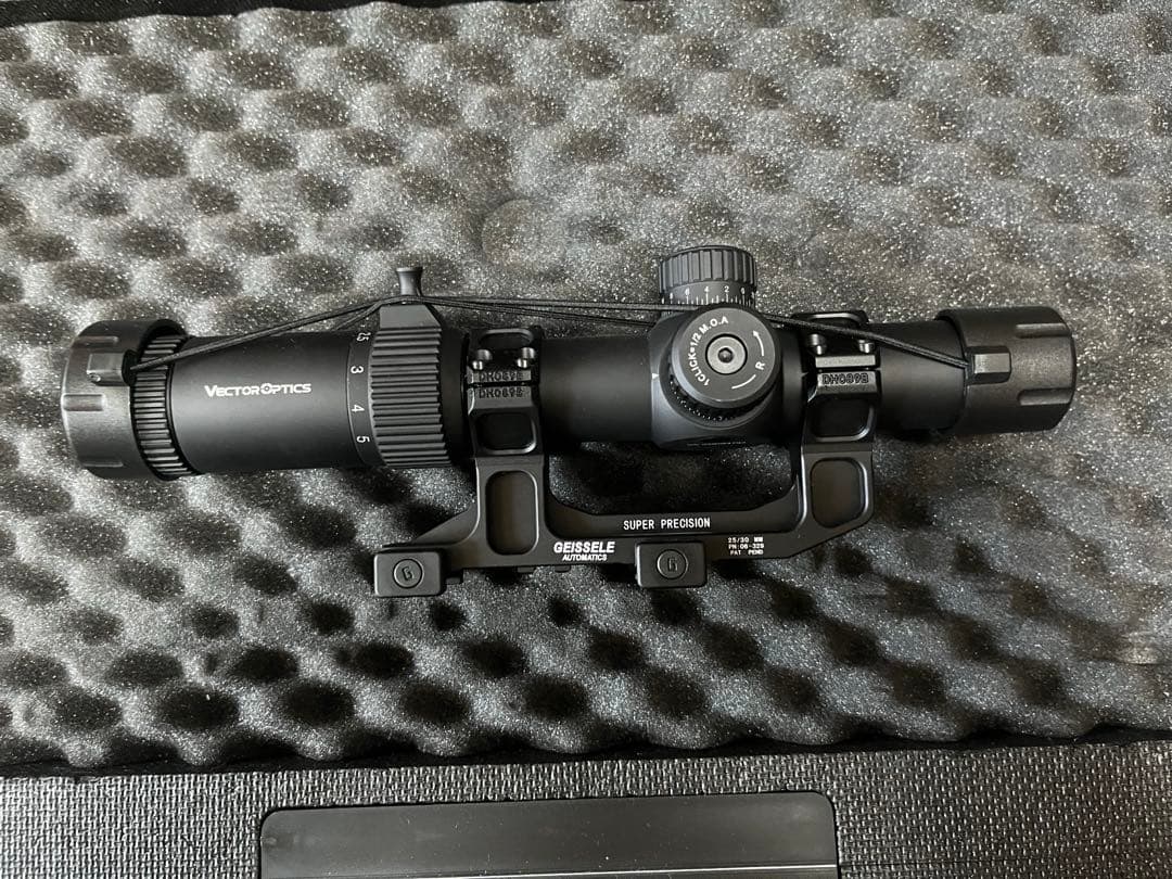 ベクターオプティクス Forester 1-5x24SFP GenII 第二世代