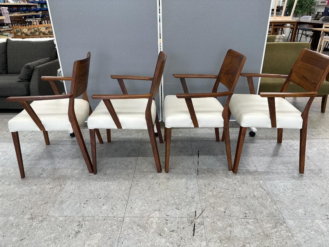 大塚家具　ダイニングテーブルセット　イス×4　ブラウン