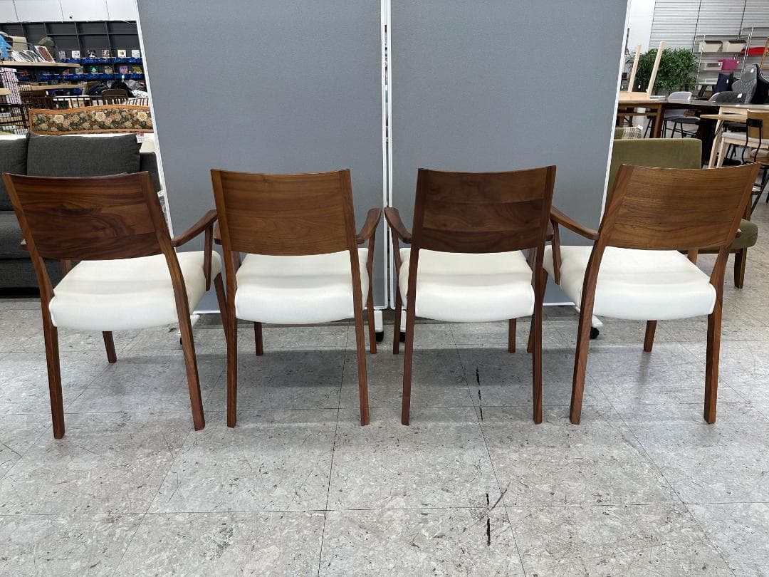 大塚家具　ダイニングテーブルセット　イス×4　ブラウン