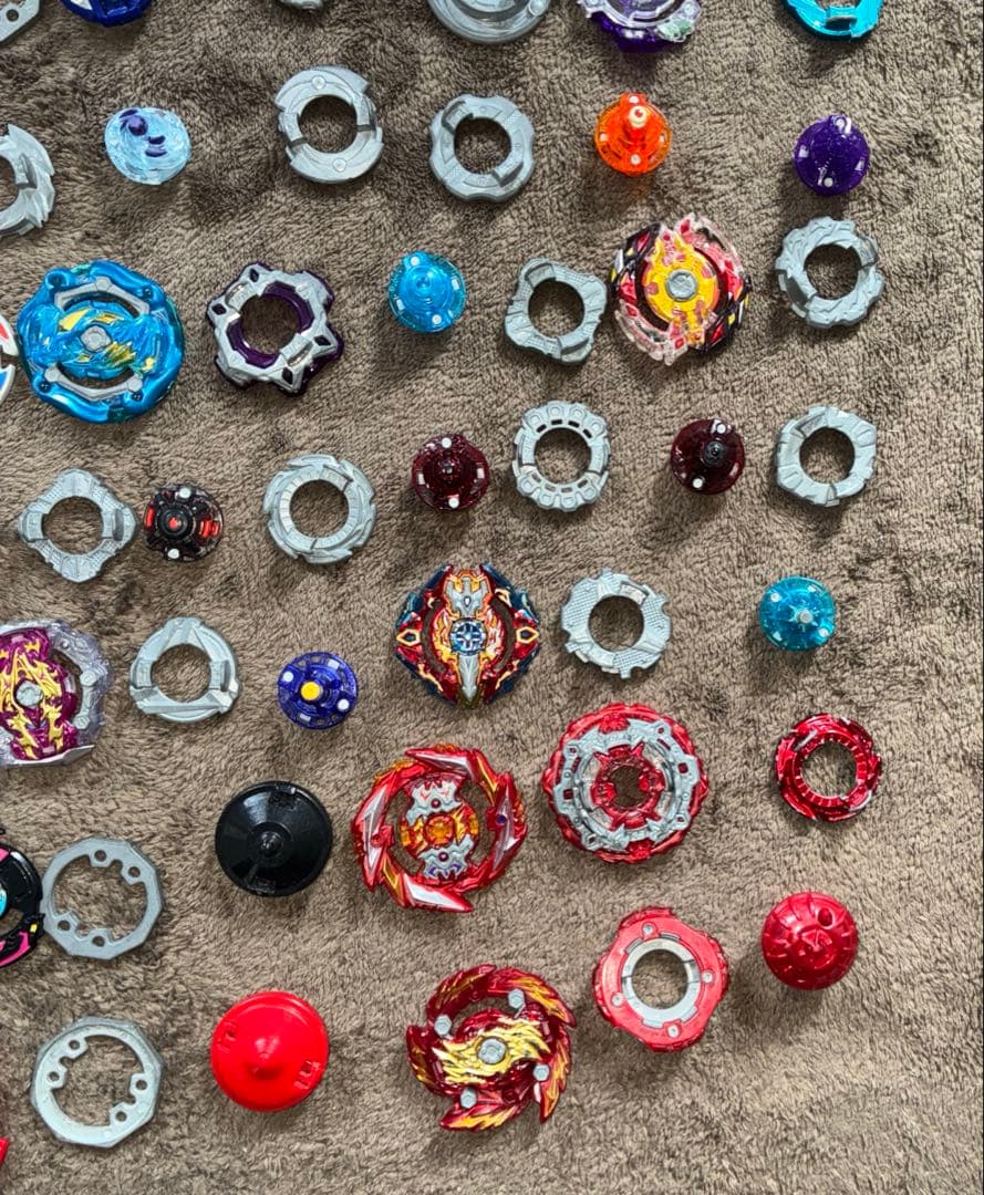 【希少品、レアベイ多数】ベイブレードまとめ売り(別で出品していたものを追加)