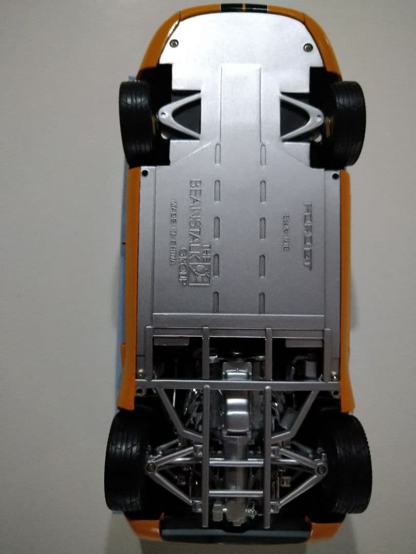 車　ダイキャストミニカー　1/18　フォードＧＴ　ＢＥＡＮＴＡＬＫ　Ｇ.Ｐ