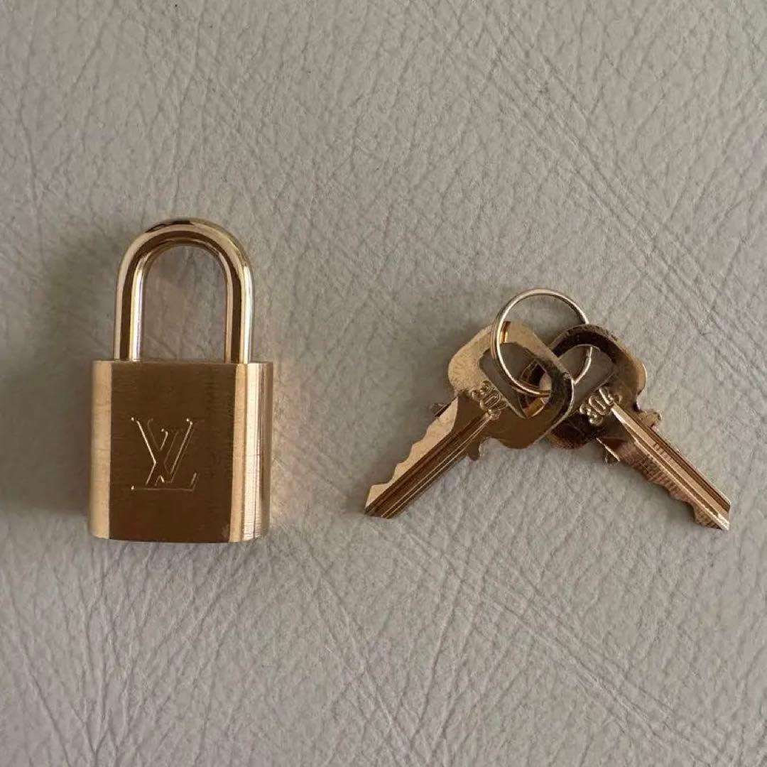 【新品未使用】【正規品】 ルイヴィトン 南京錠 パドロック カデナ304