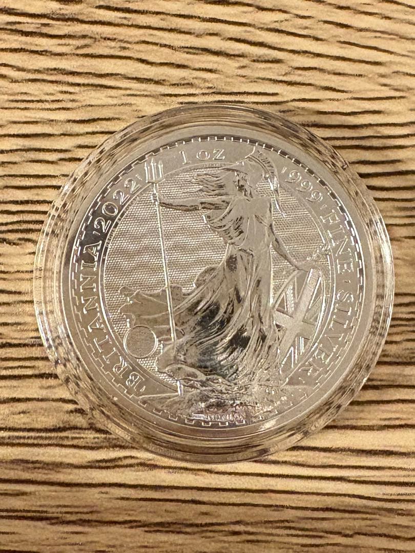 2022年 イギリス「ブリタニア」純銀 1オンス 銀貨 (エリザベス2世）