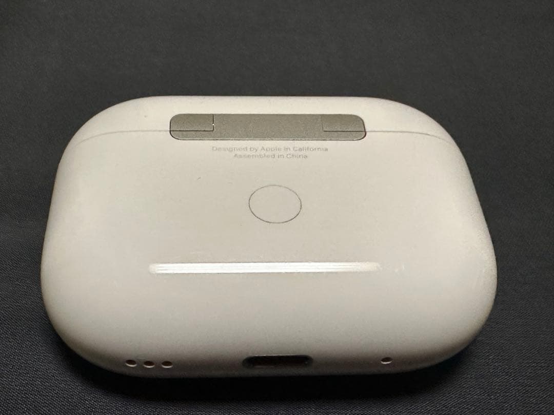 AirPods Pro 2 MagSafe充電ケース（Lightning）付き