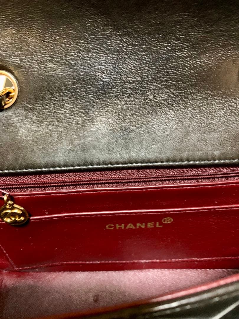 【極美品】CHANELシャネル マトラッセ ダイアナフラップ　ショルダーバッグ