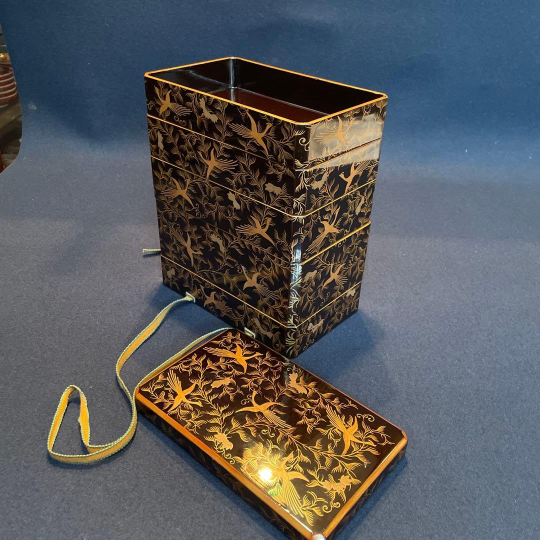 時代物「鳳凰に花唐草紋様 蒔絵」の『野弁当箱』共箱付　重箱　漆器