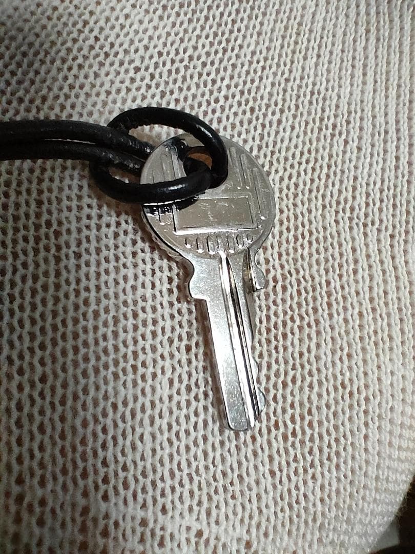 ※T's Fact【No.102】HERMES カデナ 鍵 シルバー